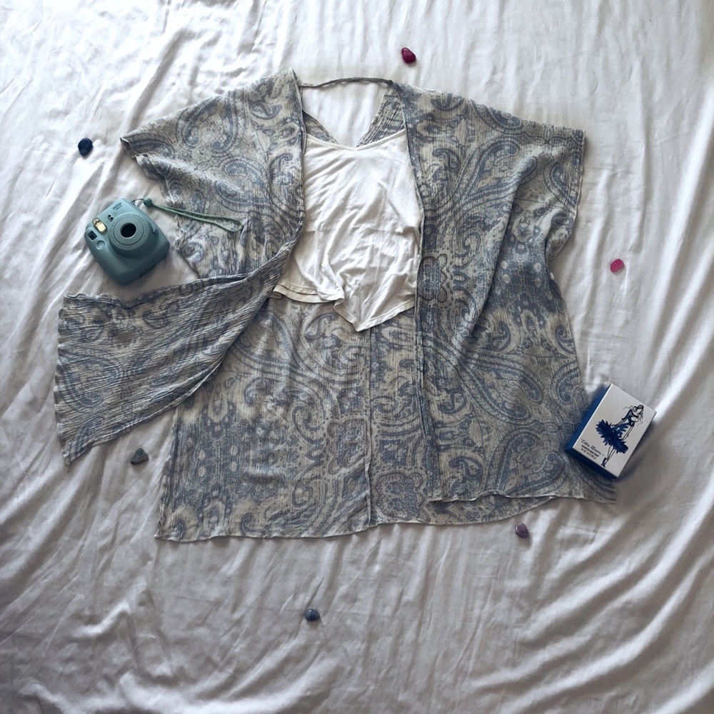Flowy, Patterned Cardigan